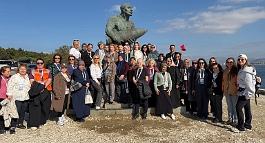 Gençler Cumhuriyet’in izinde yürüdü, kadınlar Çanakkale’yi keşfetti