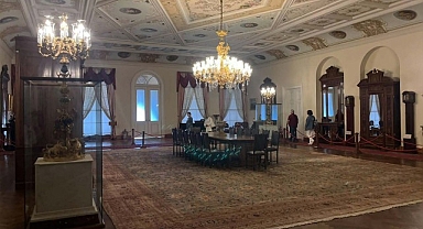 Güz Gezileri’nin ekim ayı programı, Dolmabahçe Sarayı ziyaretiyle başladı