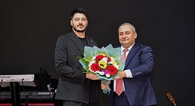 Keçiören’de Cumhuriyet Bayramı Coşkusu Semicenk Konseriyle Yaşandı