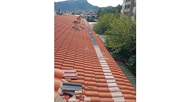 Kemer'de çatı tamiri
