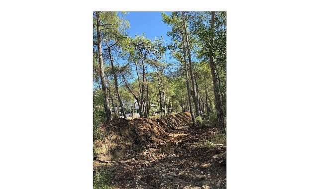 Kemer’de derelerde temizlik çalışmaları