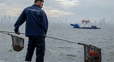 Körfez’de yağmur sonrası yüzey temizliği