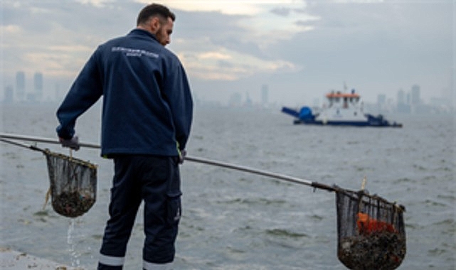 Körfez’de yağmur sonrası yüzey temizliği