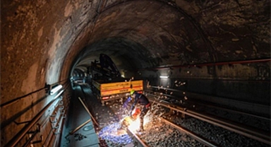 Metro raylarında değişim zamanı
