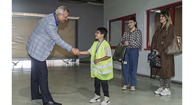Metro sevgisi boyundan büyük