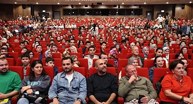 Özkara: Yapay zekâ inanılmaz bir kapı açıyor