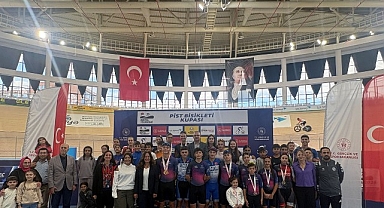 Pist Bisikleti Kupası’nın Genç Yıldızları Konya Velodromu’nda Pedal Çevirdi