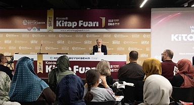 Söyleşiler kitapseverlere farklı pencereler açıyor; Kitap Fuarı’nda hayatı anlamlandıran söyleşiler