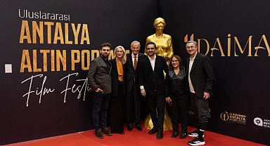 Türk Sinemasının Çınarı, Altın Portakal Sahnesinde
