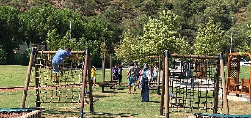Muğla Büyükşehir, Çocukları Yaz Kampında Bir Araya Getirdi 