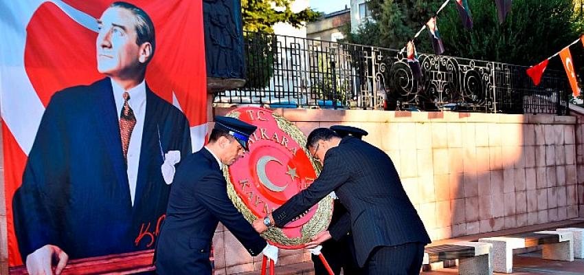 10 Kasım Atatürk'ü Anma Programı Malkara'da Düzenlenen Törenlerle Gerçekleştirildi