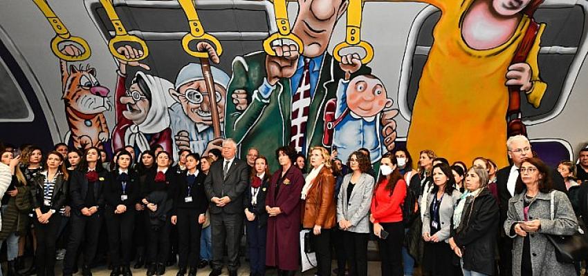 Kadına yönelik şiddete dikkat çekmek için Üçyol Metro İstasyonu'nda farkındalık alanı açıldı