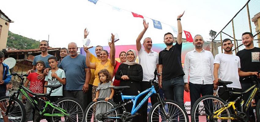 14. Yaz Şenliği Yenidoğan Serdar'da nostalji rüzgarı estirdi