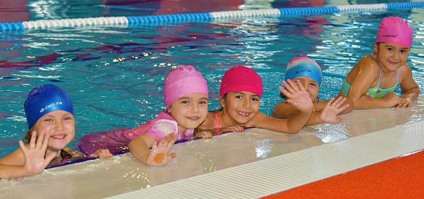 Aliağa Gençlik Merkezi’nde Yaz Dönemi Yüzme Kursları Başlıyor