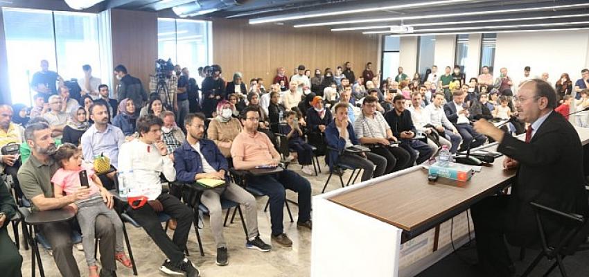 Yazar Yusuf Kaplan: Sultanların Yavuz'a kadarki bölümü ikinci sahabe dönemidir