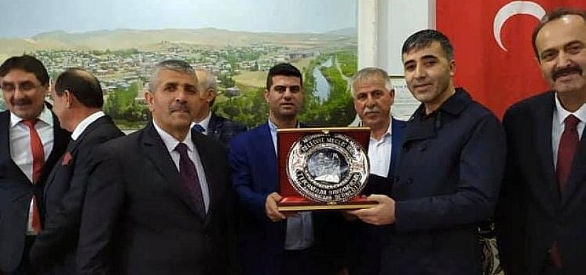 Şahin,