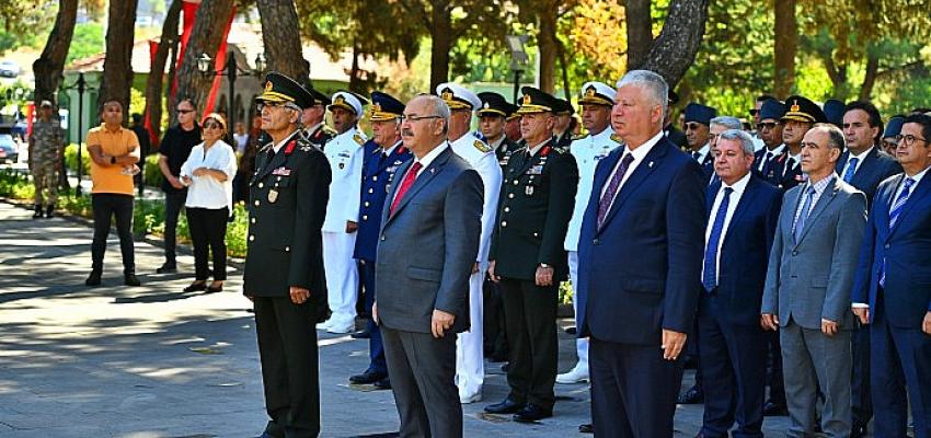 15 Temmuz Demokrasi ve Milli Birlik Günü'nde şehitler anıldı