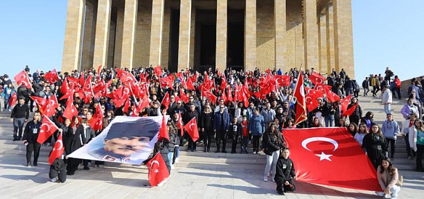 Efes Selçuklu Gençler Anıtkabir'de