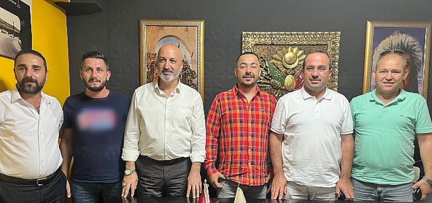 AK Parti İzmir Milletvekili ve Plan ve Bütçe Komisyonu Üyesi Yaşar Kırkpınar'dan Sanayicileri Ziyaret Etti