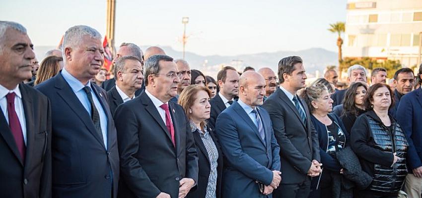İzmir Ata'ya saygı için yürüdü