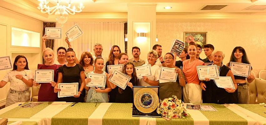 Başkan Topaloğlu, Tiyatro Oyuncularıyla Bir Araya Geldi