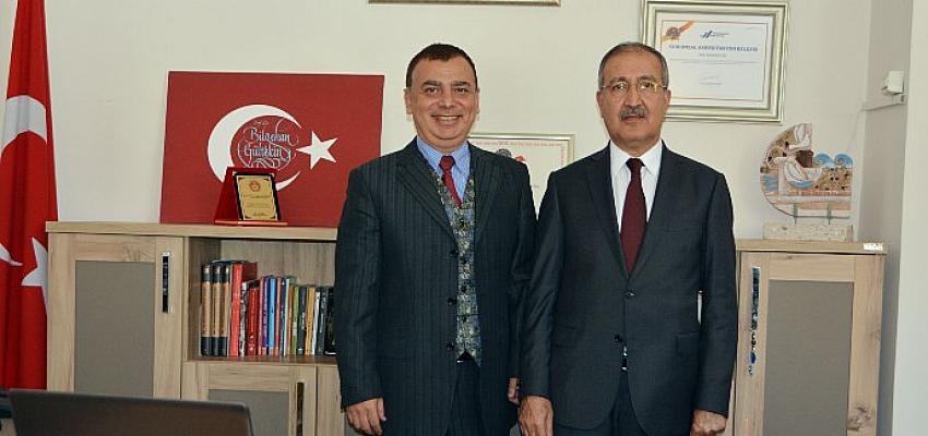 BİK Başkanı Erkılınç genç iletişimcilerle buluştu