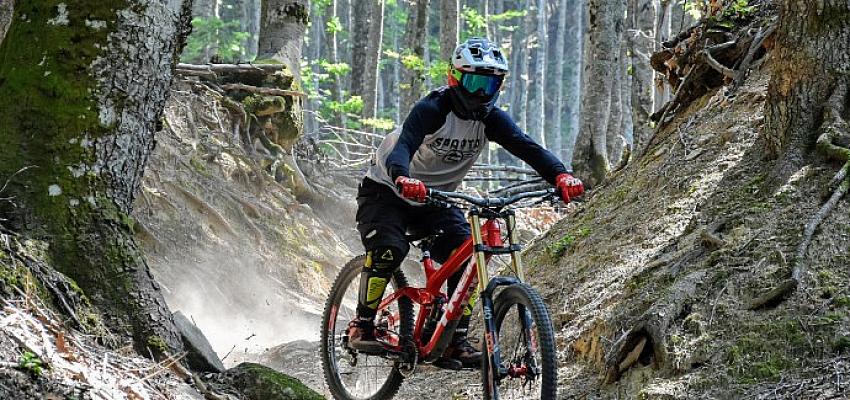 Gölcük, 2 Ekim Pazar günü büyük heyecana sahne olacak Downhill Cup’a ev sahipliği yapacak.