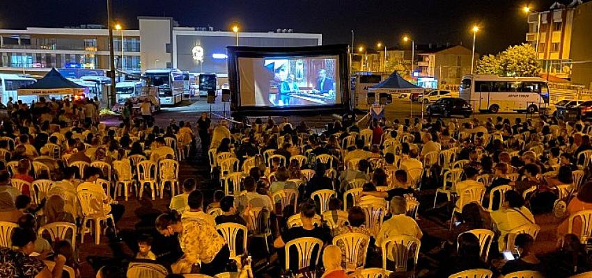 Saray Belediyesi’nden açık havada sinema keyfi