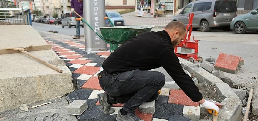 Gebze Topal Ağa Osman Caddesi'ne kilim desen parke ve kaldırım