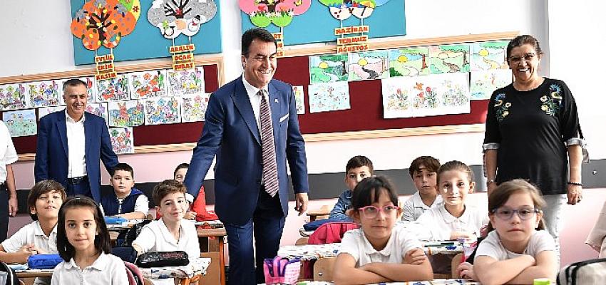 Başkan Dündar, 12 bin 200 öğrenci ile buluştu 