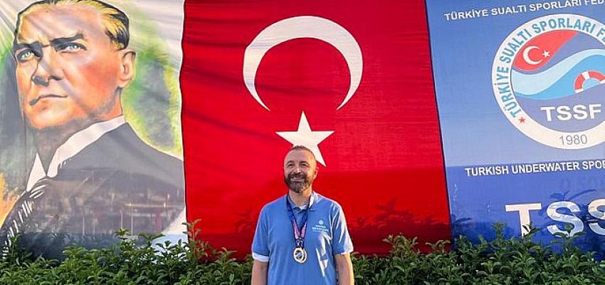 Milli Serbest Dalışçı Rüstem Derin'den Üst Üste 2 Şampiyonluk
