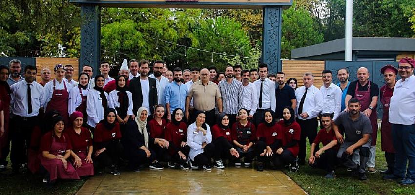 Antik Köfte şimdi de Balyanoz Koyu'nda
