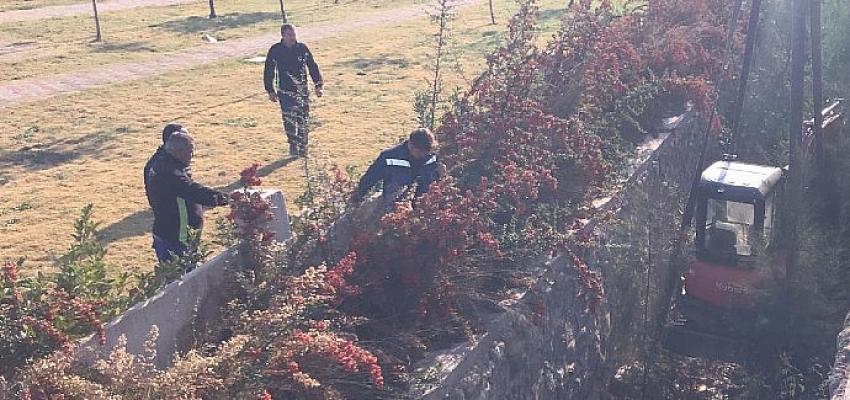 İZSU Menderes'te olası taşkınlara karşı önlemlerini artırıyor
