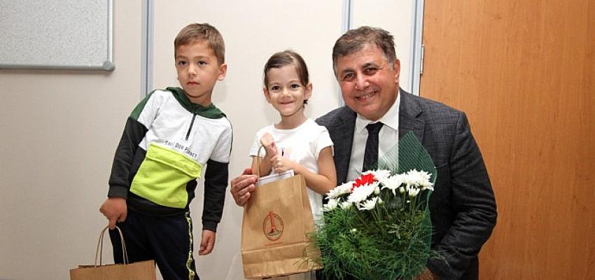 Başkan Tugay Duyarlı Gençlerle Buluştu