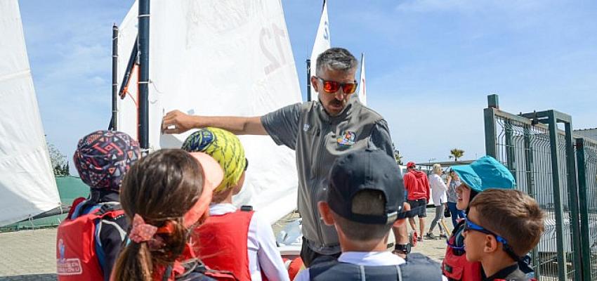 Seferihisarlı optimist çocuklar Fenerbahçe Spor Kulübü'nün alt yapısına seçildi