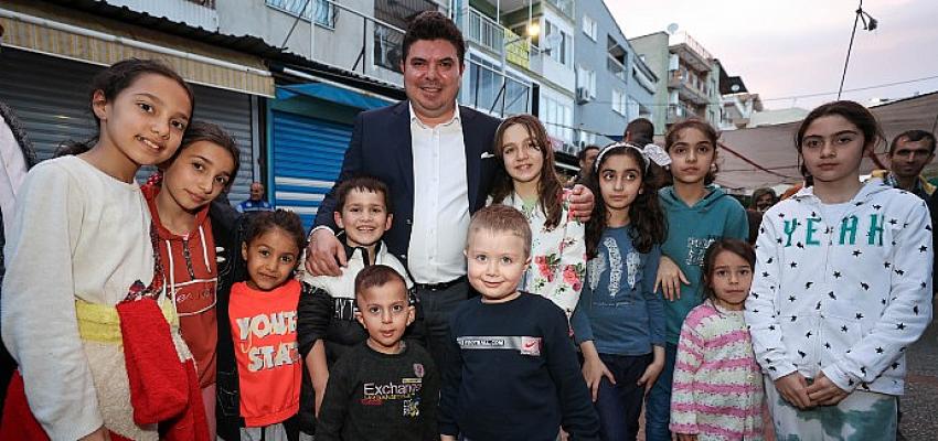 Başkan Kılıç vatandaşlara iftar yemeği dağıttı