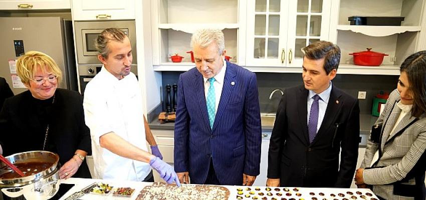 Rektör Prof. Dr. Budak, “Alanında çığır açan bir akademiyi sektöre kazandırdık”