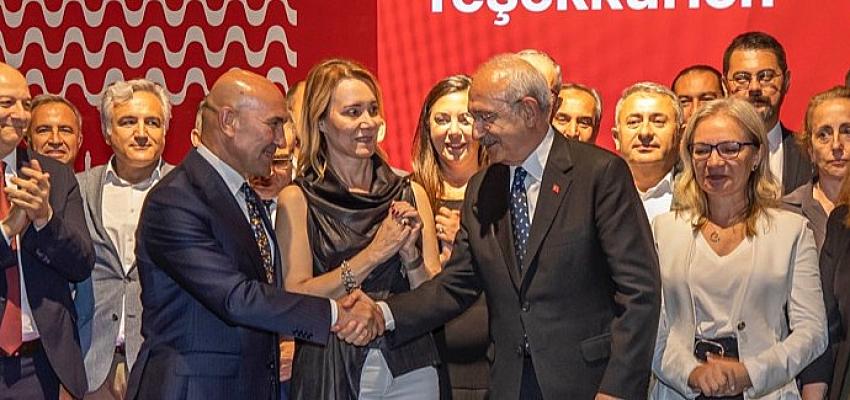 Soyer'den Kılıçdaroğlu ve CHP yönetimine İzmir sunumu