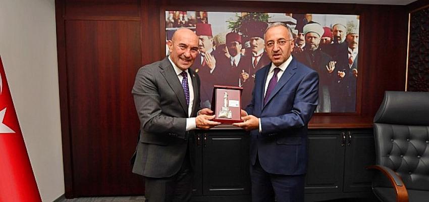 Başkan Soyer'den müftülüğe hayırlı olsun ziyareti