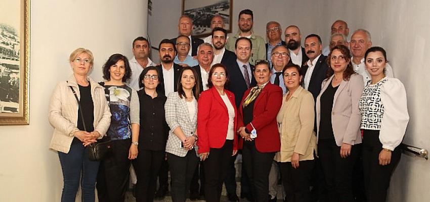 CHP Örgütlerinden Başkan Çerçioğlu'na Anneler Günü Ziyareti