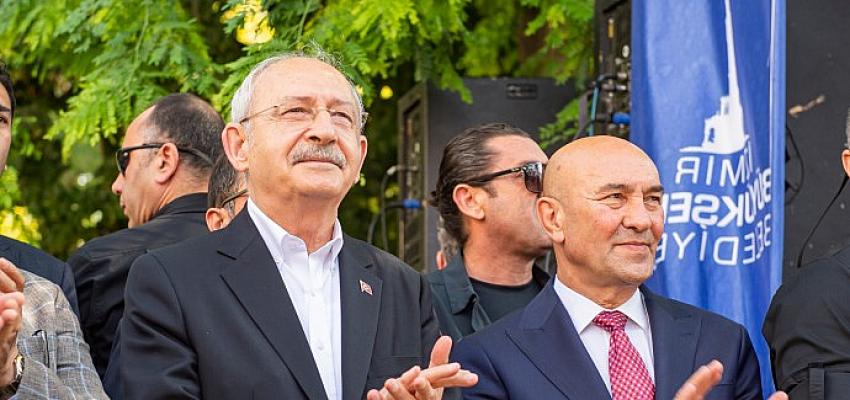 İzmir Büyükşehir Belediyesi'nden bir günde iki tören