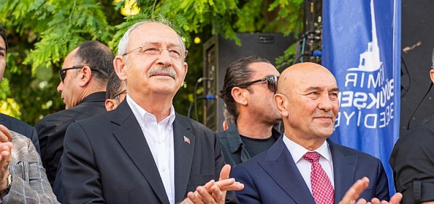 İzmir Büyükşehir Belediyesi'nden bir açılış, bir temel