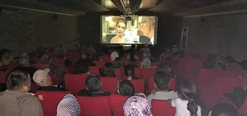 Sinema Tırı 5 günde 6 ilçe gezdi 