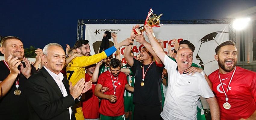 Zafer Kupası Yeşilova Esnafspor’un