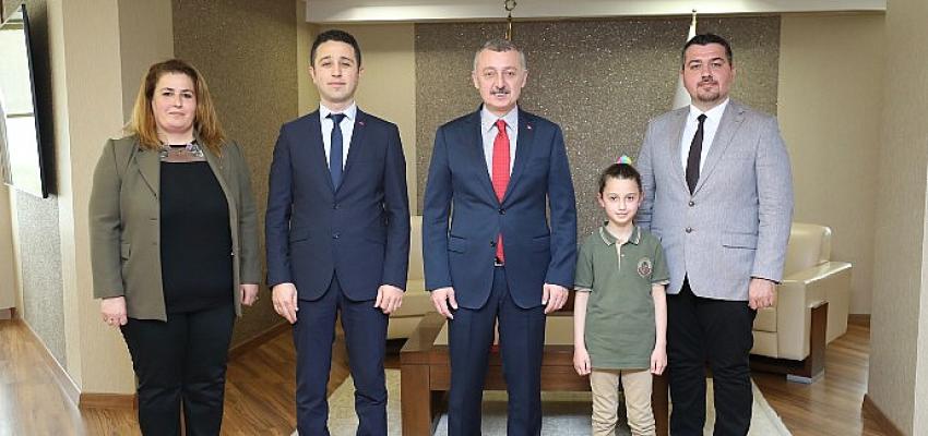 Berre'nin ilk talimatı kütüphane oldu