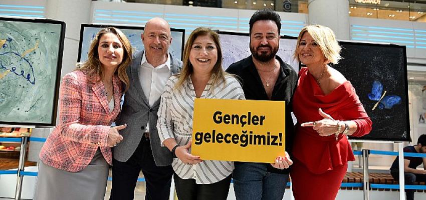 Sesim Resim Sergisi’nin Açılışı Aqua Florya’da Yapıldı