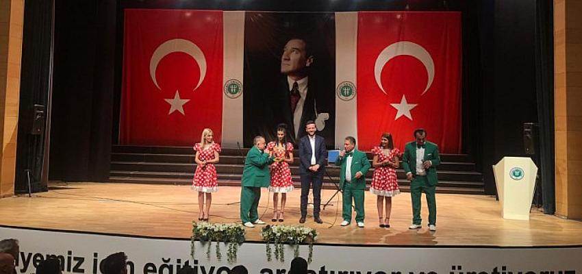 Kocaeli Büyükşehir'den öğrencilere finaller öncesi moral konseri