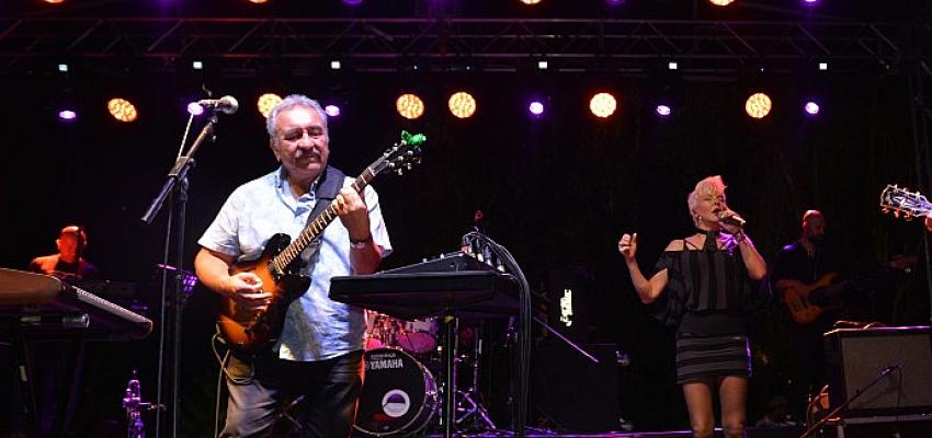 Ümit Besen ve Pamela’ya Başkentte Sevgi Seli
