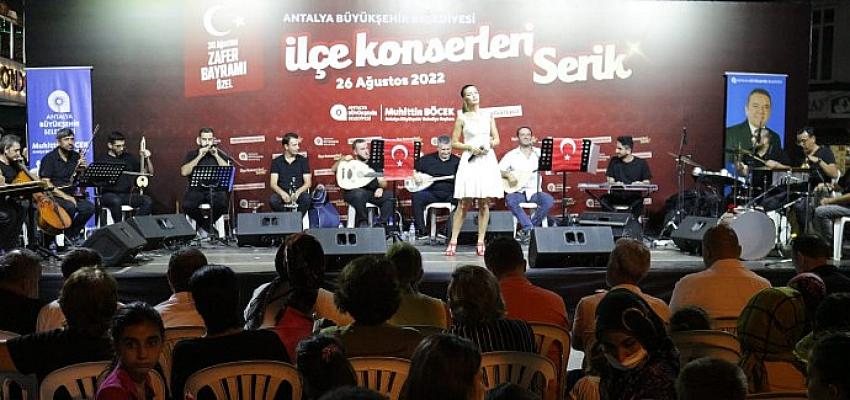 Serik'te Zafer Bayramı konseri