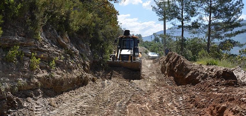 Alanya Üzümlü yolu genişletiliyor